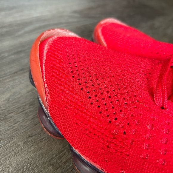 Nike vapor max Red Flyknit - Picture 14 of 17